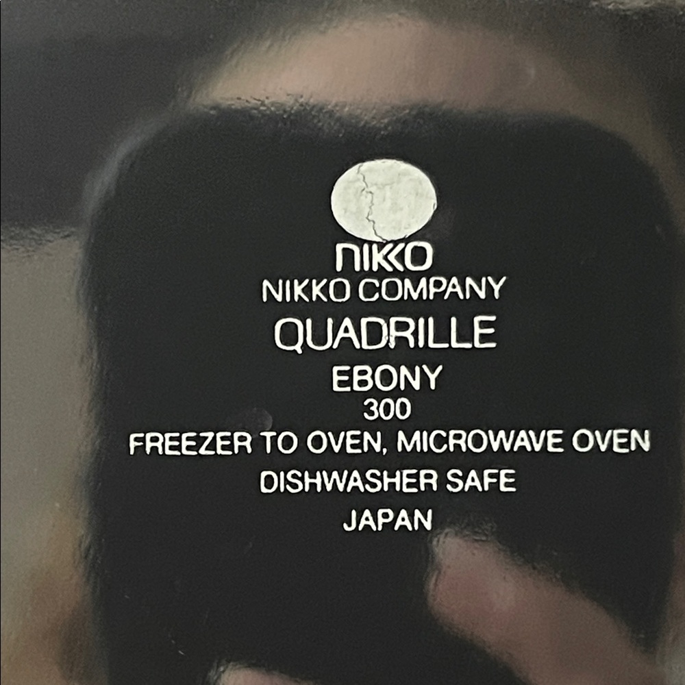Nikko Quadrille Ebony Dinnerware